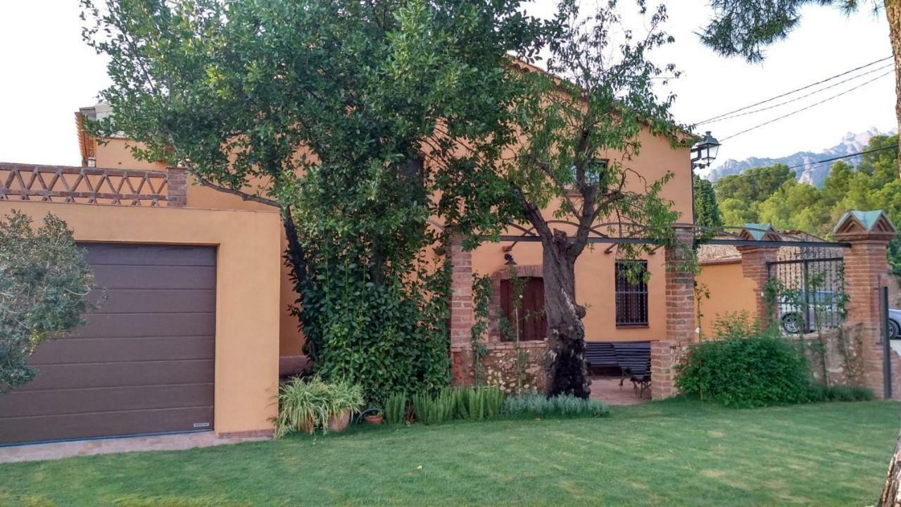 Cal Ventura Guest House El Bruc Luaran gambar